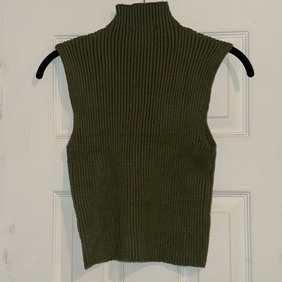 ZARA WOMEN RIBBED KNIT CROP MOCK NECK OLIVE Green TOP SIZE L.NEW WITH TAG - Picture 2 of 7